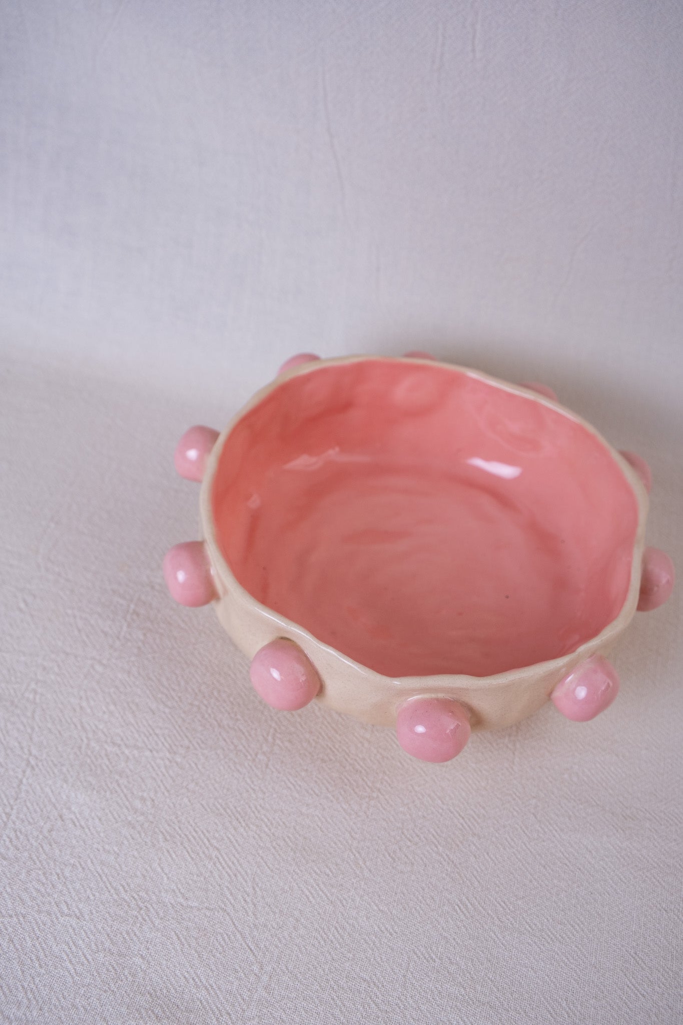 Bowl pink balls