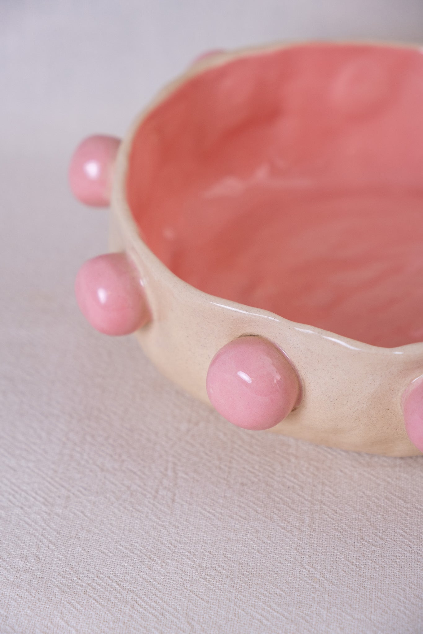 Bowl pink balls