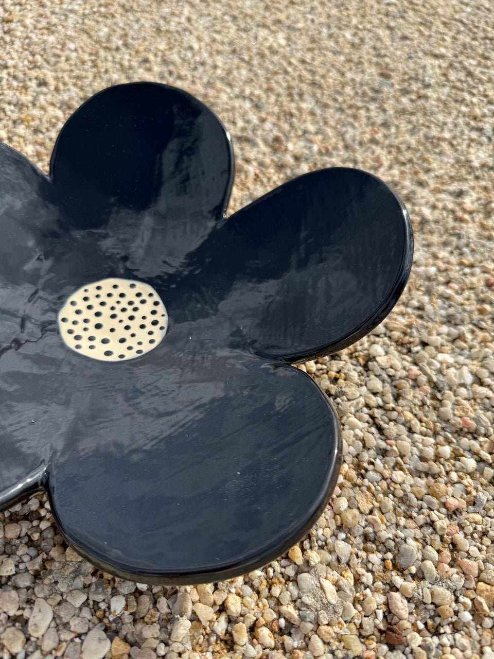 Shiny black flower