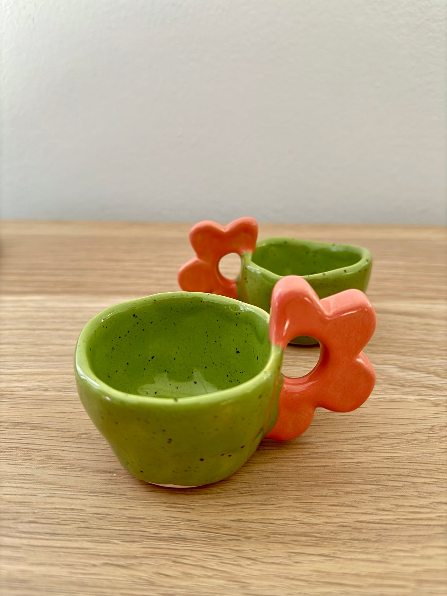 Pistachio and strawberry espresso cup set