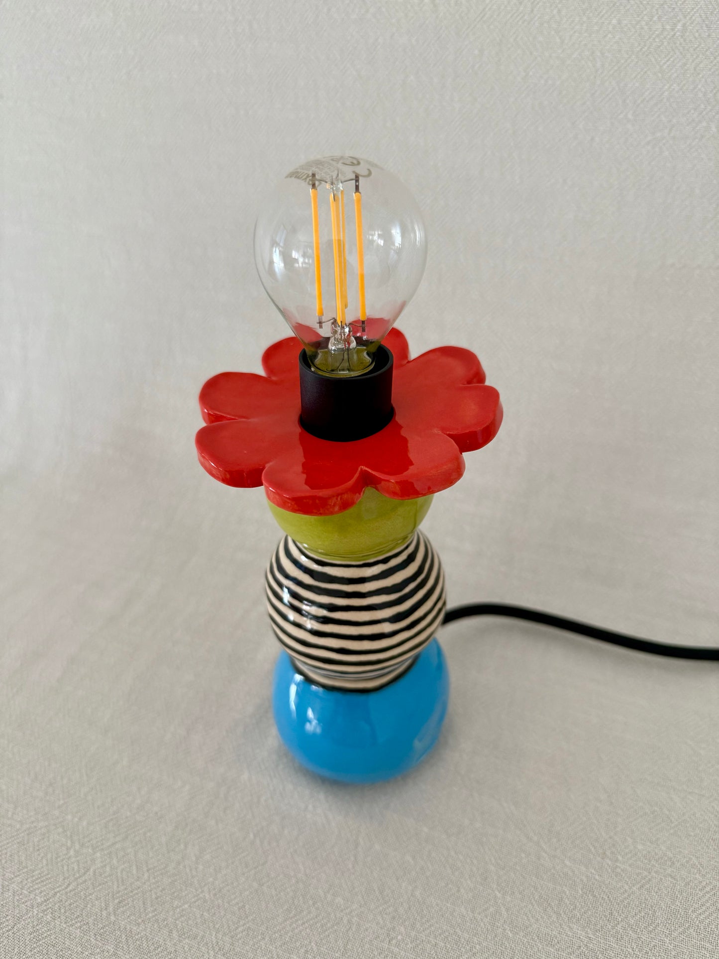 Groovy bloom totem