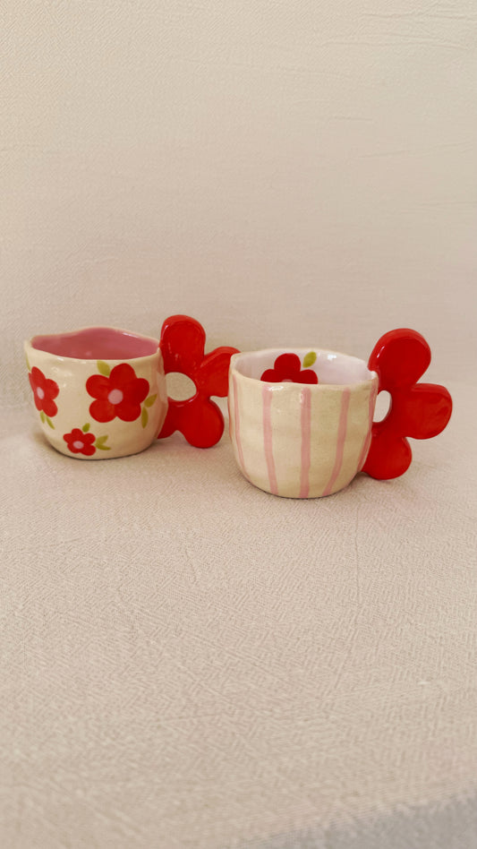 Between Stripes and Petals - Red Flower tea mug set